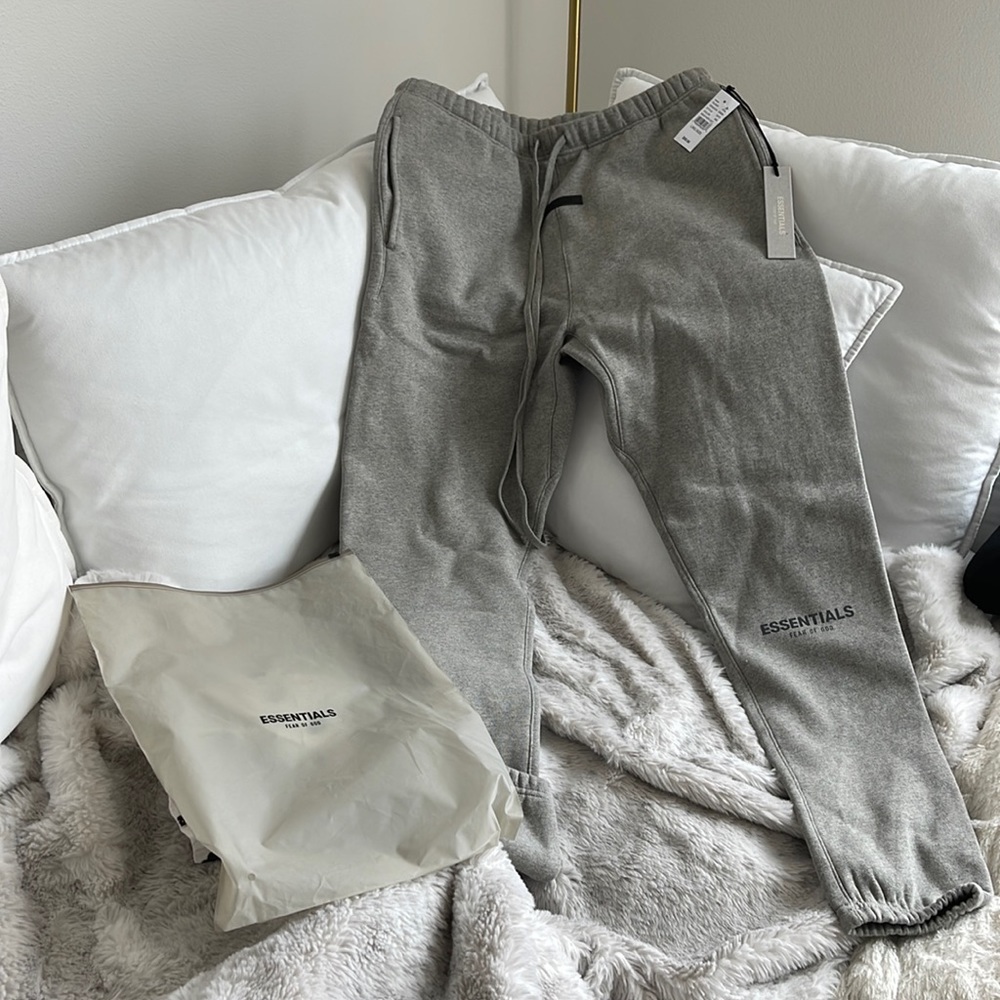 Essentials Large Heather Oat Grey Sweatpants NWT